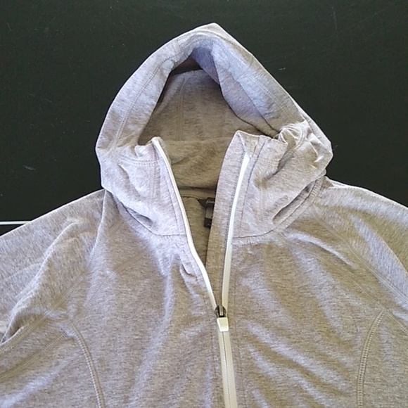 Eddie Bauer Women’s Size M Hoodie with collar and hood tan and cream - Picture 3 of 16
